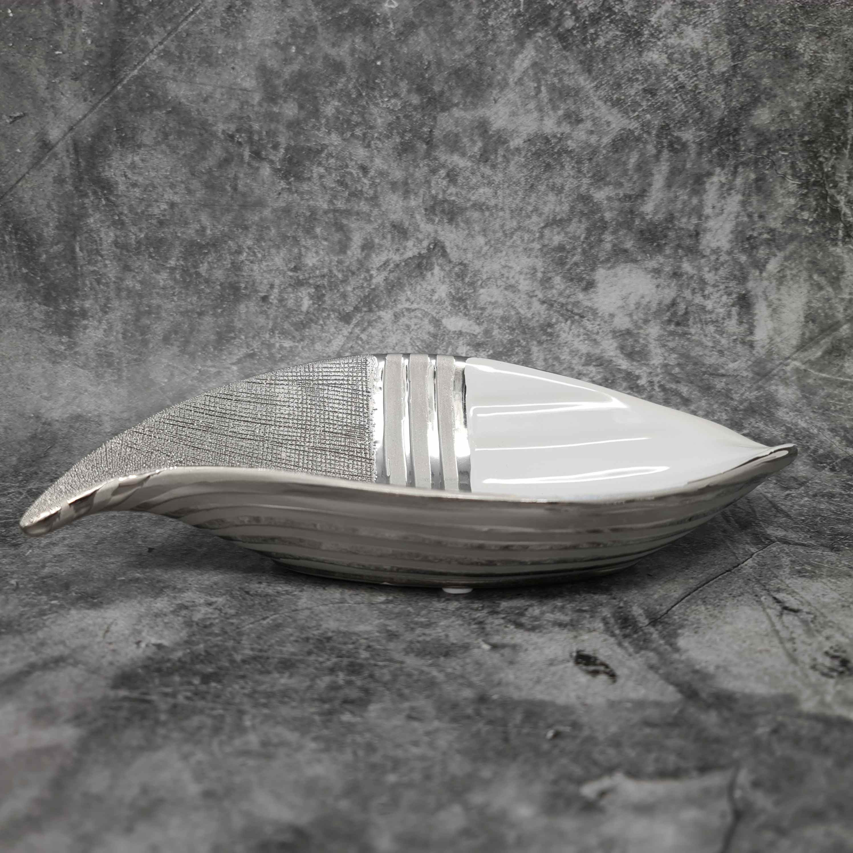 Moderne Dekoschale Obstschale aus Keramik weiß/silber 25x34 cm 