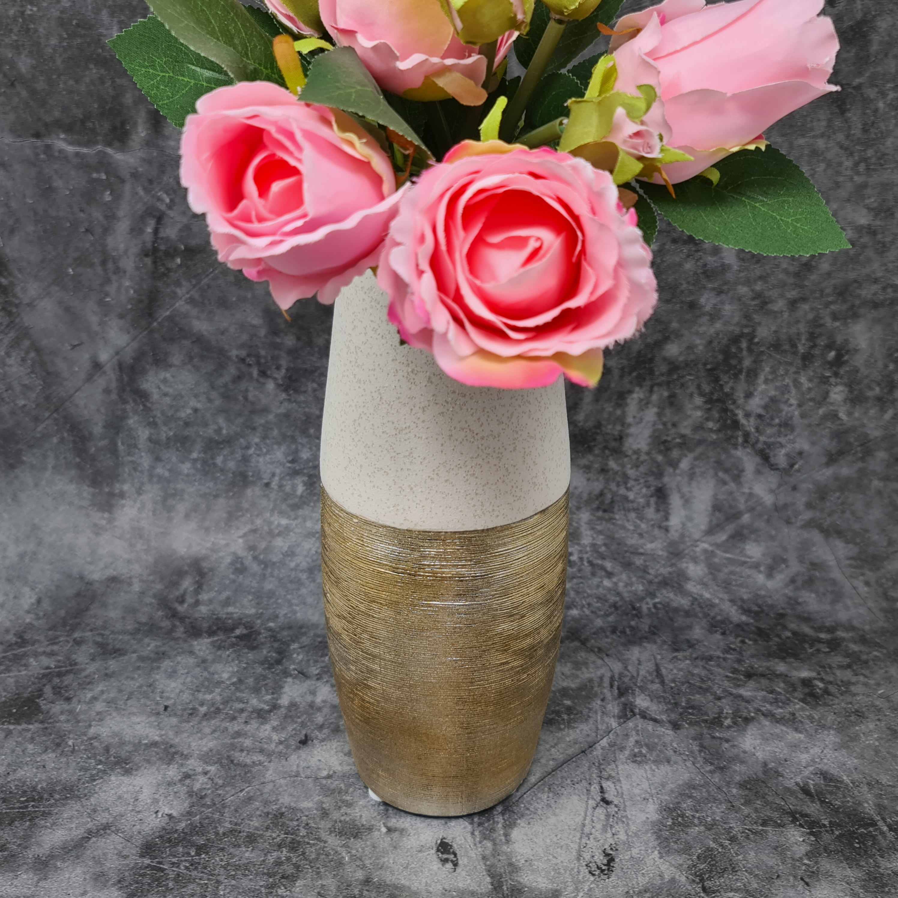 Moderne und exklusive Deko Vase Blumenvase o Skulptur aus Keramik gold H 30 cm 